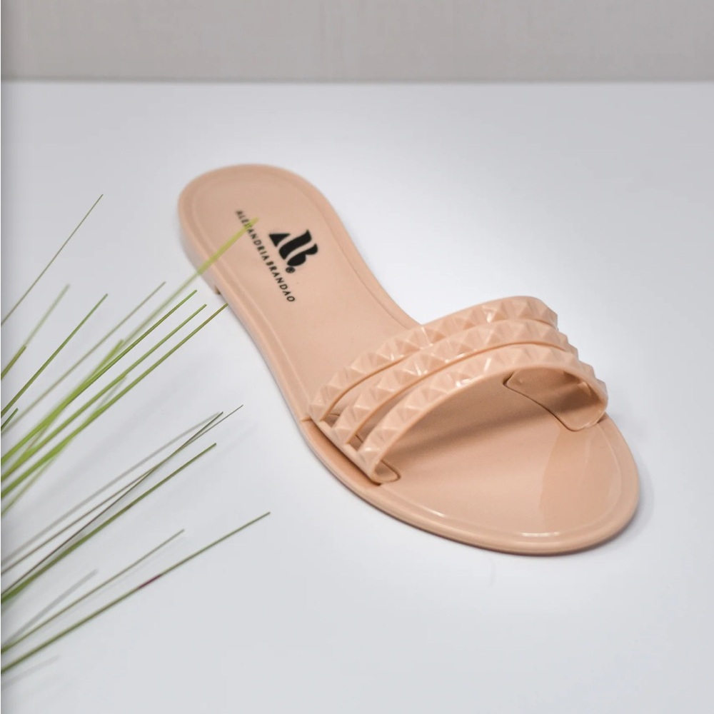 ARIA B SLIDES - WOMEN’S FLAT SLIDE-ON SANDALS IN NUDE.
Used - Picture 2 of 5